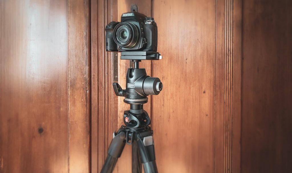 post content Camera on tripod with camera mount