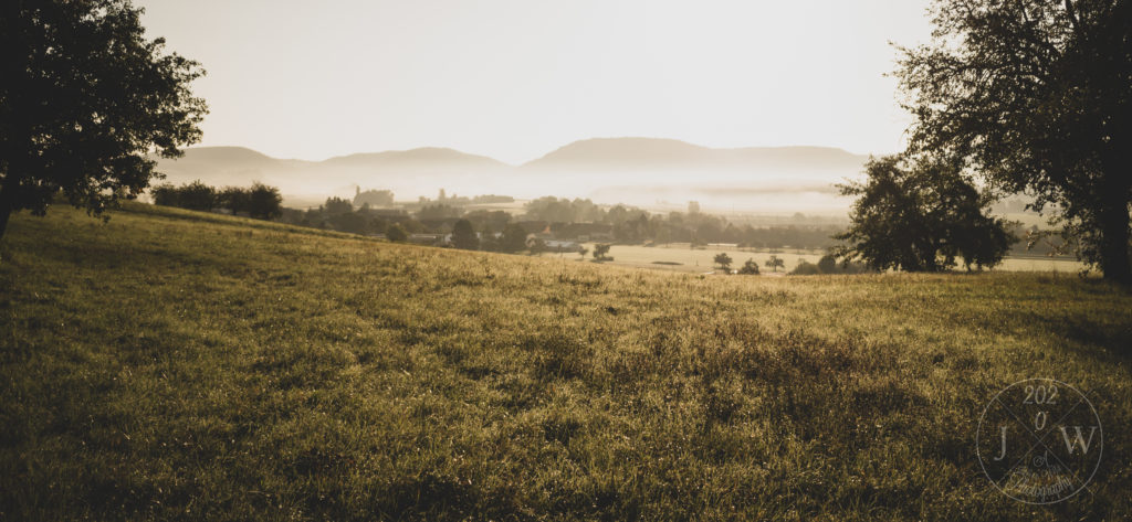 Choose your landscape pic first.